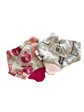 🩵4/$20 Kushies Chewbibs Pink Apples and Gray Letter Baby Bandana Bibs (2)